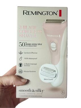 NEW Remington Smooth & Silky 3 Blade Cordless Shaver WDF4821US Waterproof